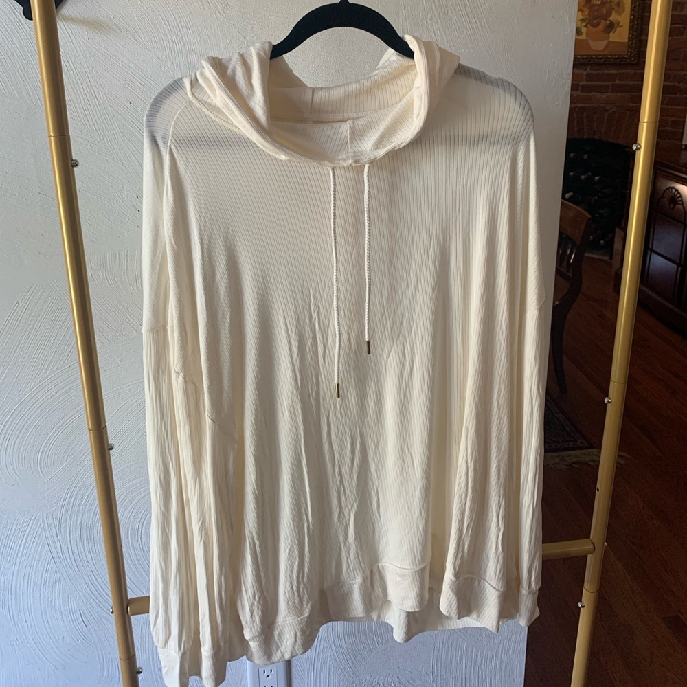 Fabletics Sheer Cream Oversized Pullover workout hoodie coverup (never worn)
